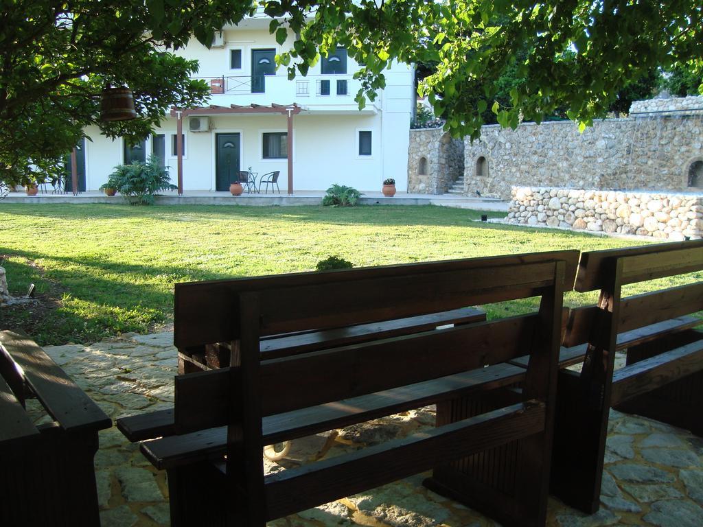 Apartmán Kourtis Paramythia Exteriér fotografie