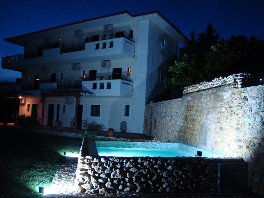 Apartmán Kourtis Paramythia Exteriér fotografie